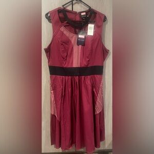Wanda scarlet witch her universe dress. XL Marvel. NWT! Discontinued!